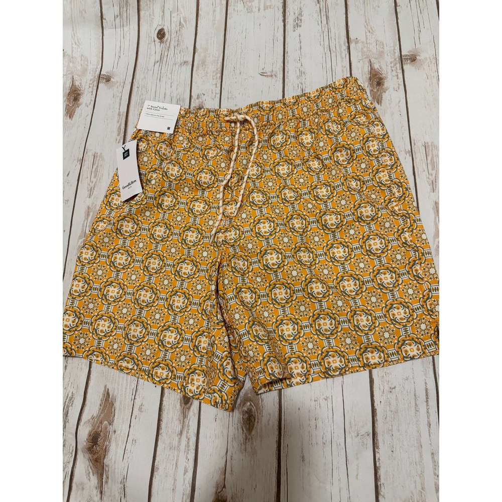 Goodfellow & Co Mens Yellow Geometric Tile 7 Inch Swim Trunks NWT Size M